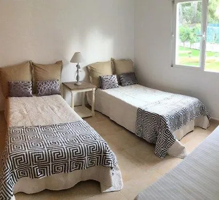 Villa Mirlos *