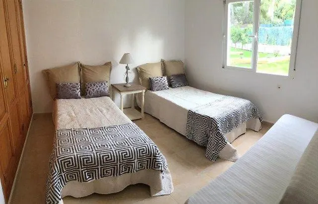 Villa Mirlos *